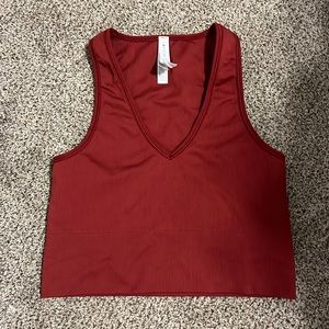 crop athletic tank top